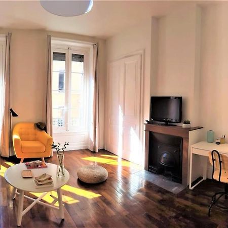 Le Duguesclin-4 Pers Saxe Gambetta Apartment Lyon Bagian luar foto
