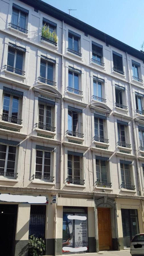 Le Duguesclin-4 Pers Saxe Gambetta Apartment Lyon Bagian luar foto