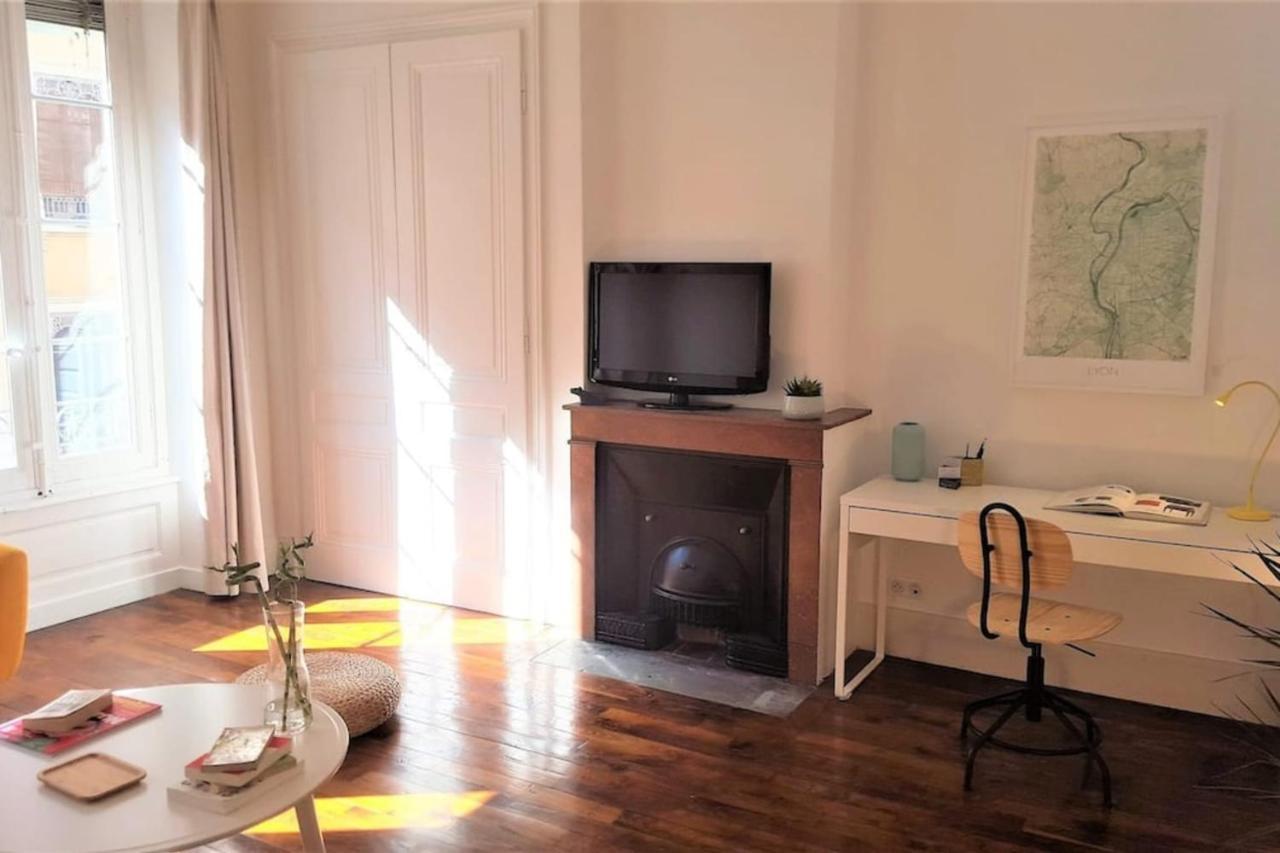 Le Duguesclin-4 Pers Saxe Gambetta Apartment Lyon Bagian luar foto