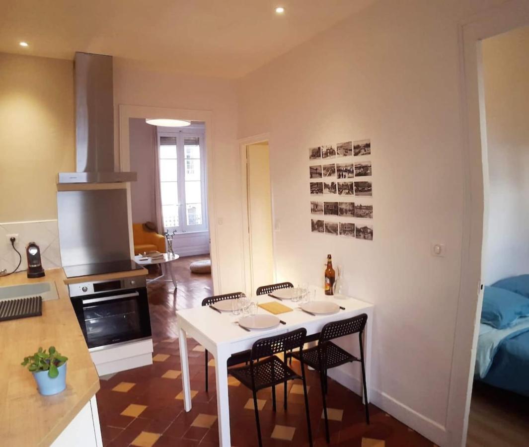 Le Duguesclin-4 Pers Saxe Gambetta Apartment Lyon Bagian luar foto